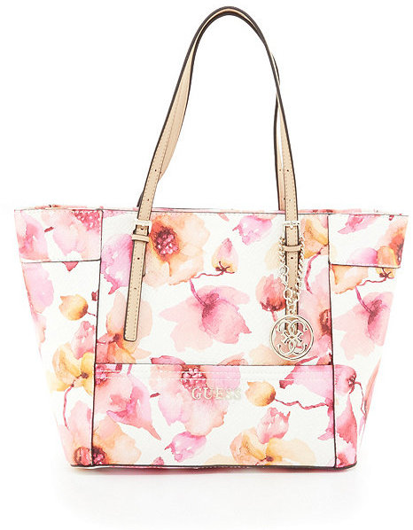 small straw bucket bag
